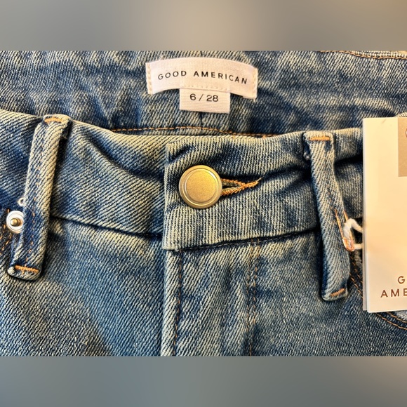 NWT Good American Good Vintage Distressed Jeans - Picture 6 of 9